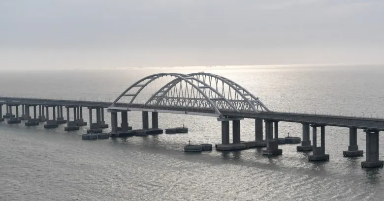 ВМС України вразили російські катери біля Керченського мосту