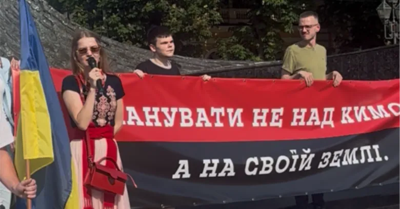 Акція у Львові: протести проти трудової міграції в Україні