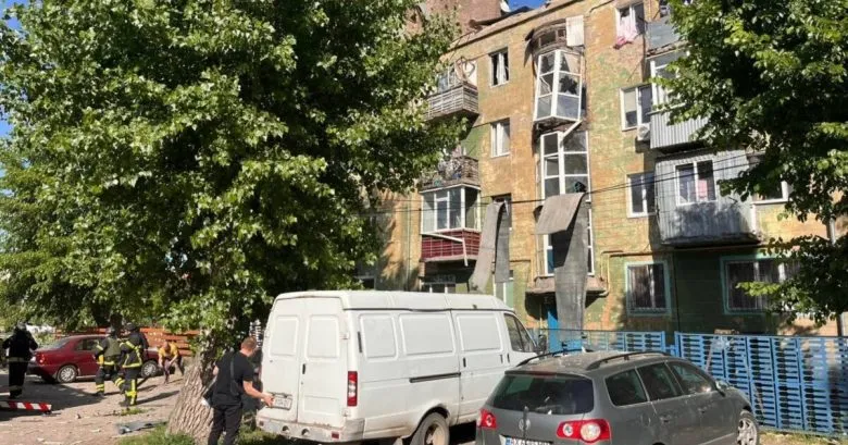 Атака росії на Дніпро: кількість поранених зросла до 11
