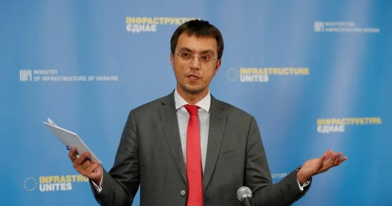 Омелян прокоментував підозру ДБР щодо ухиляння від військової служби