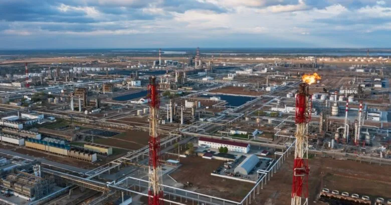 Генштаб підтвердив удари по НПЗ та нафтоперекачувальній станції в Росії