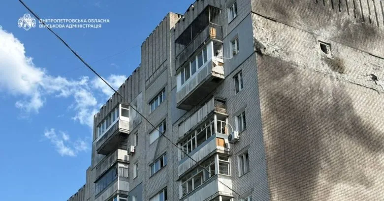 Внаслідок обстрілів Дніпропетровщини постраждали 17 людей
